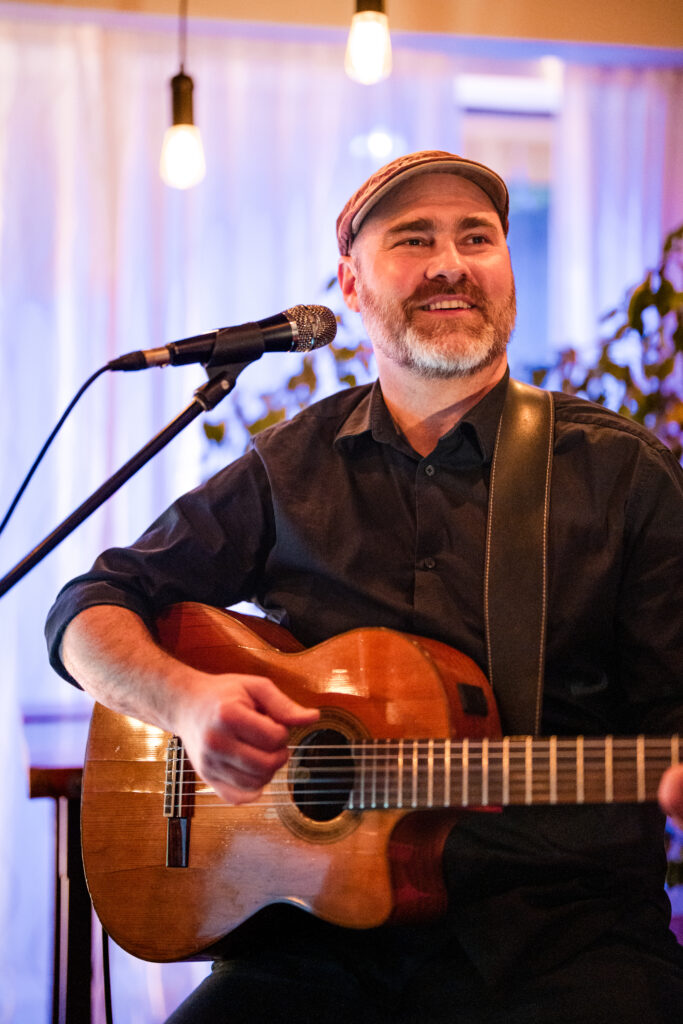 Romain chansonnier à Montréal et ses environs